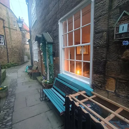 Darnholm * Robin Hood's Bay